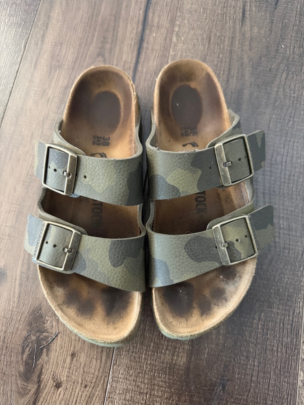 Birkenstock Arizona Two-Strap Sandals in Green Camo - Picture 4 of 4